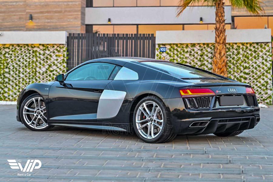 R8 V10 Plus اودى