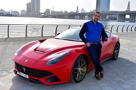 F12 فيرارى