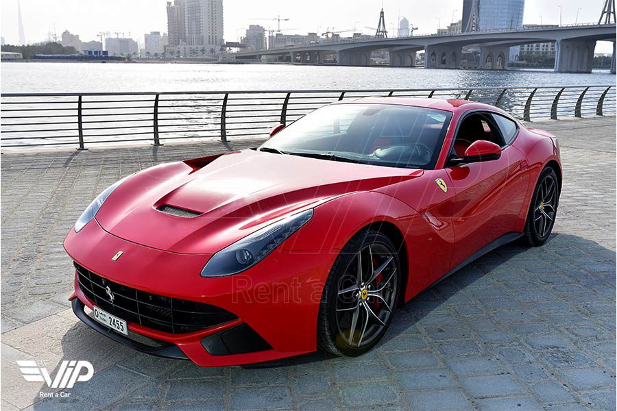 F12 فيرارى