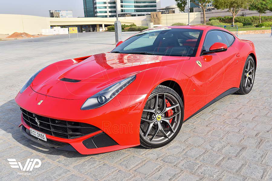 F12 فيرارى