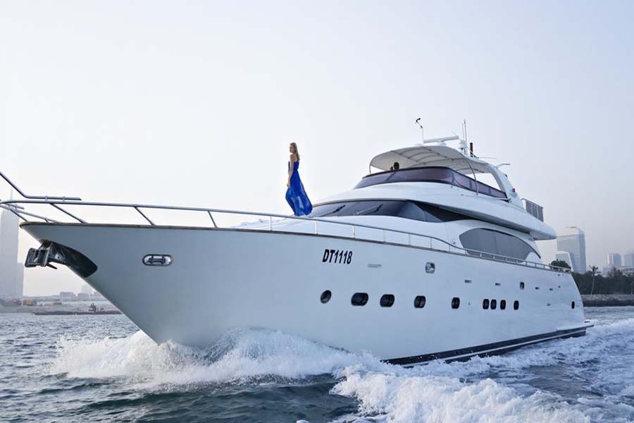84ft Luxury Yacht banner