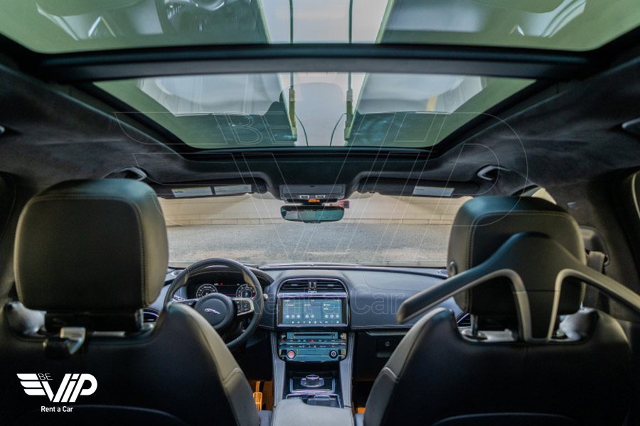 جاكوار F-PACE