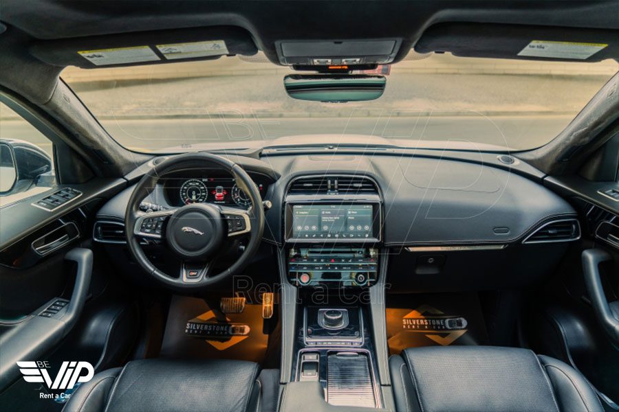 جاكوار F-PACE