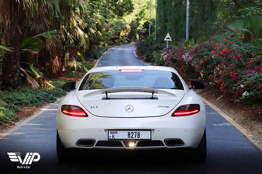 Mercedes SLS