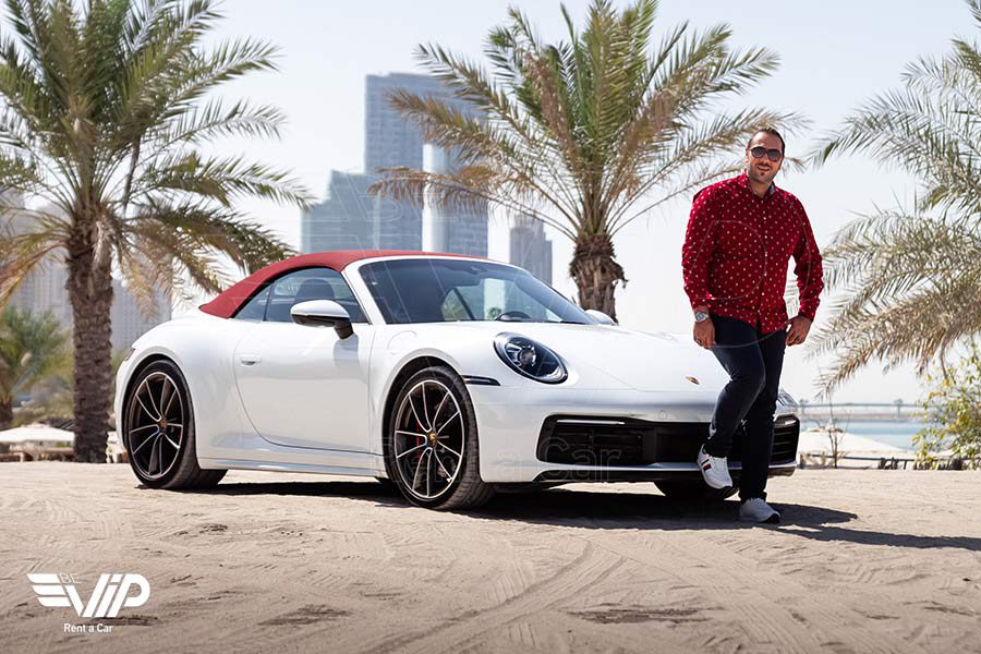 بورش 911 كاريرا كابريوليه