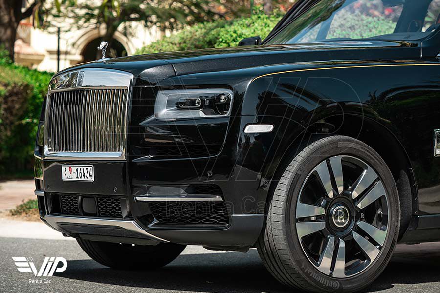 Rolls Royce Cullinan 2020