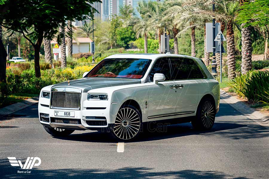 Rolls Royce Cullinan 2021