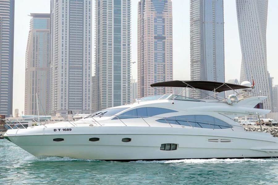 Yacht for rent in Dubai