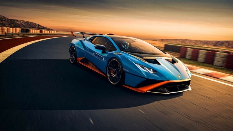 Luxury car rental in Dubai