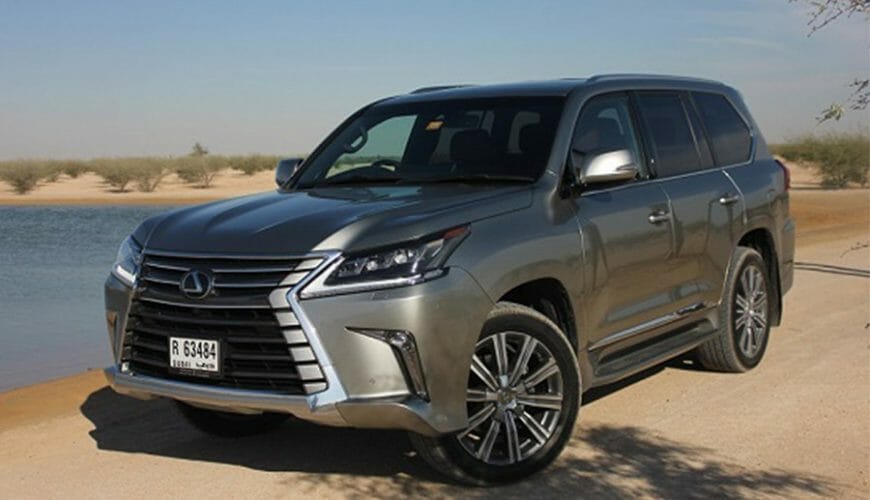 SUV car rental in Dubai