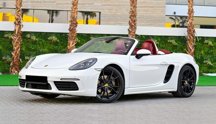 Luxury car rental in Dubai