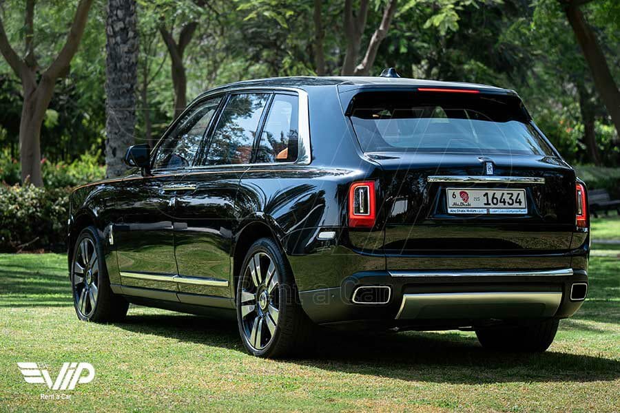 Rolls Royce Cullinan 2020