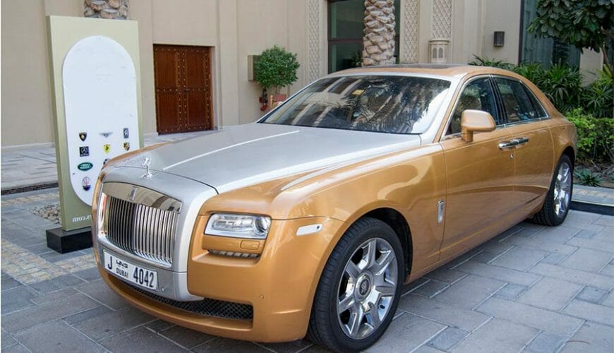 Luxury car rental in Dubai