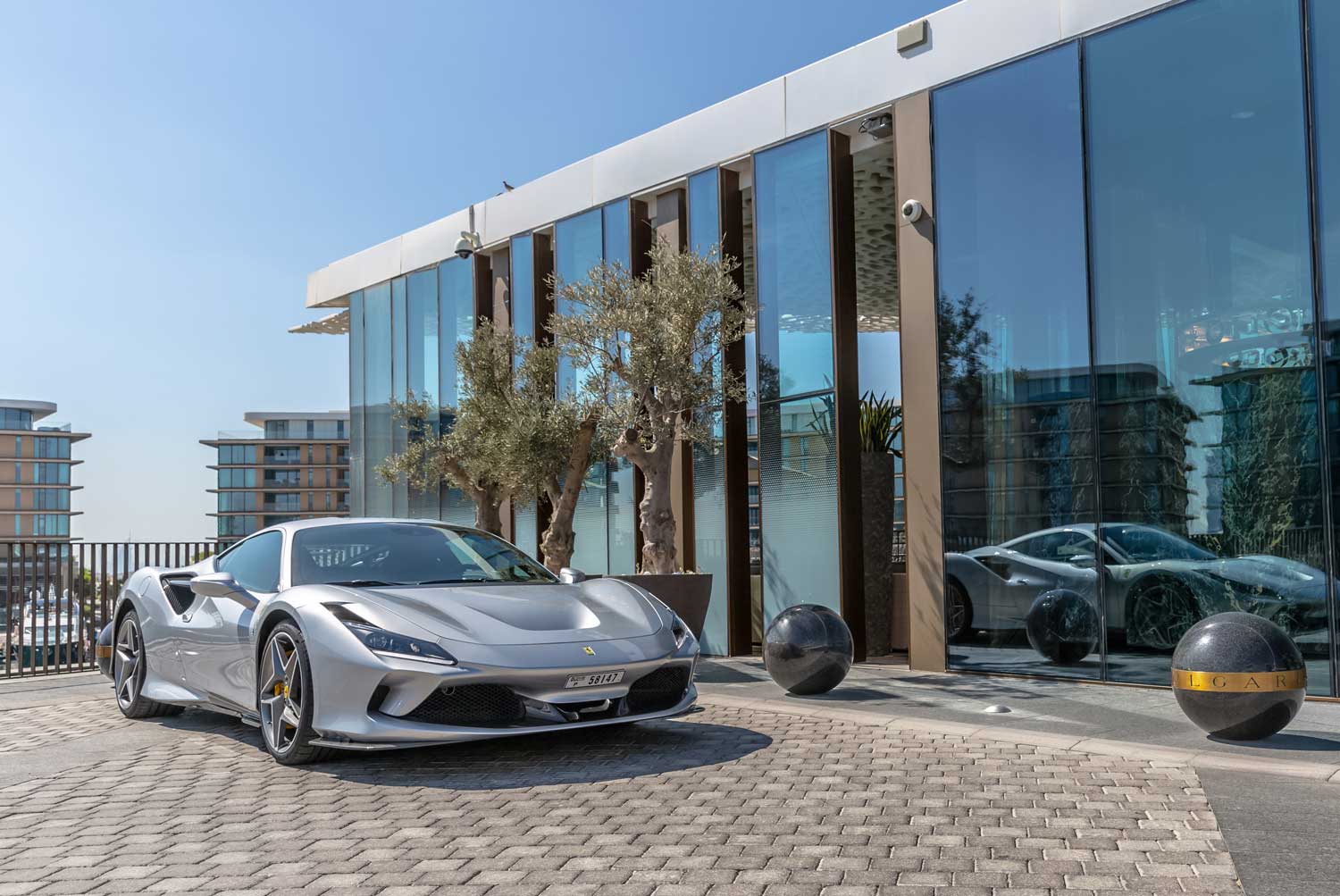 Luxury car rental in Dubai