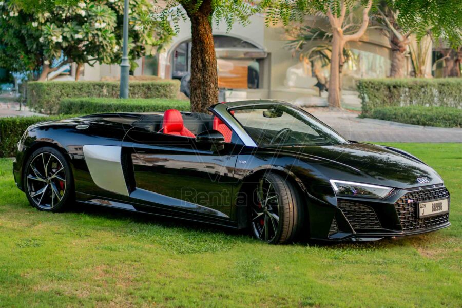 Audi R8
