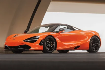 McLaren 720s 2025