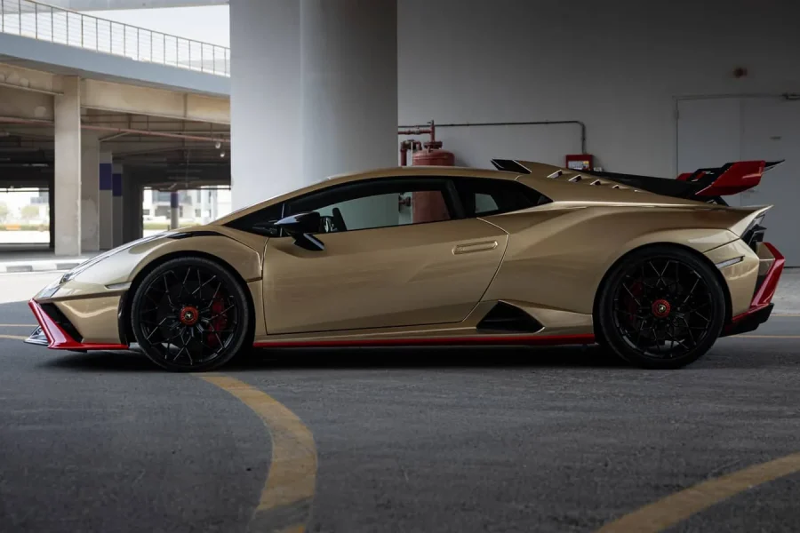 Lamborghini Huracan STO 2025