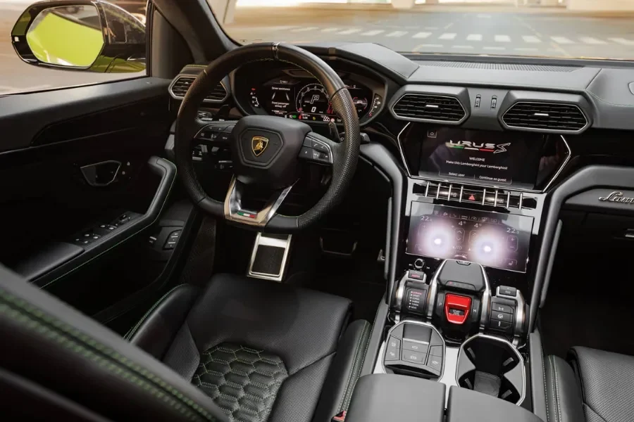 Lamborghini Urus Mansory