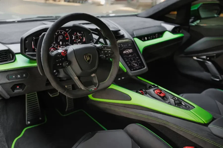 Lamborghini Revuelto Green