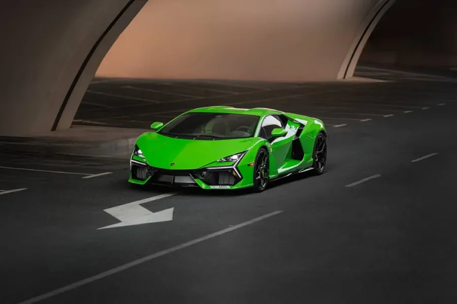 Lamborghini Revuelto Green
