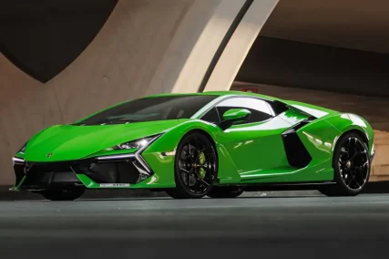 Lamborghini Revuelto Green